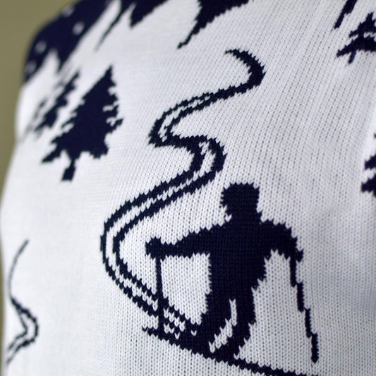 Sweter Świąteczny z Narciarzami szczegol