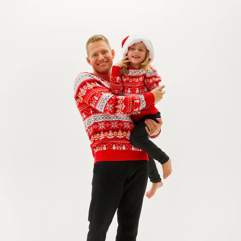 Czerwony Sweter Świąteczny dla Dzieci Bawełny Organicznej Bałwankiem i Choinkami Rodzinny 