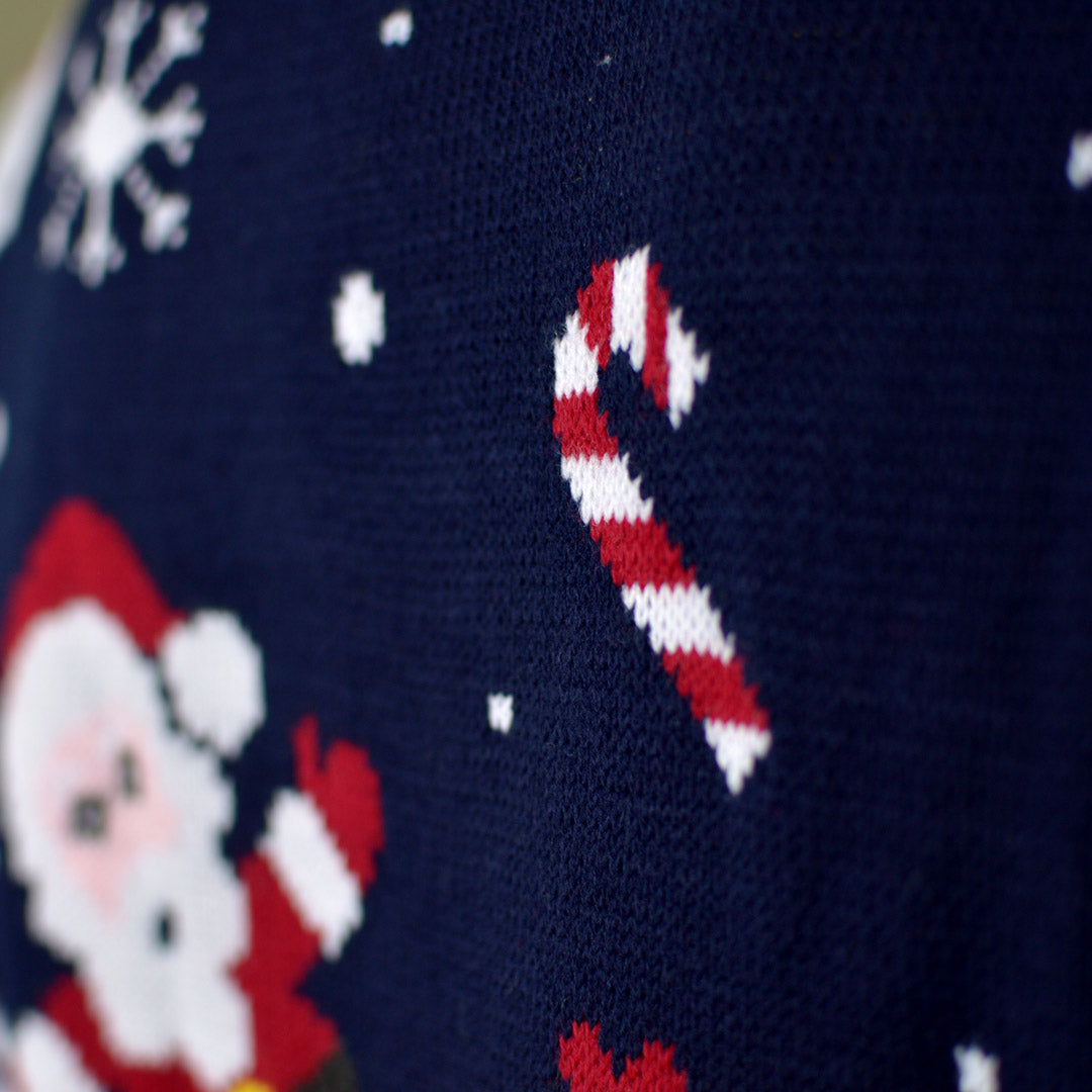 Niebieski Sweter Świąteczny ze Świętym Mikołajem i Bałwankiem szczegol
